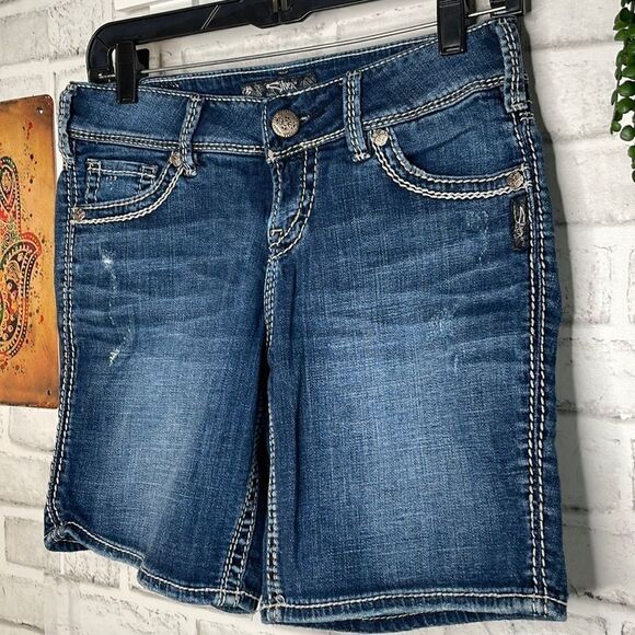 Silver Jean Shorts Suki Embroidered Pockets Midi Mom Shorts Size 26 - Picture 3 of 8